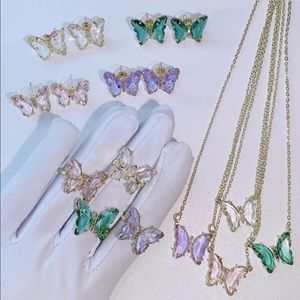 “Be Free” set